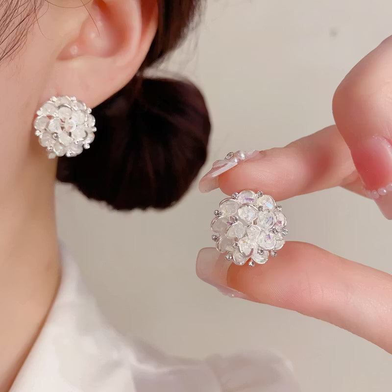 Elegant Sparkling Flower Crystal Electroplated Stud Earrings