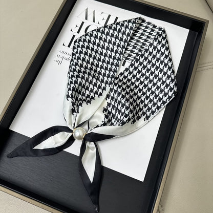 No-Tie Magnetic Pearl Clasp Soft Scarf