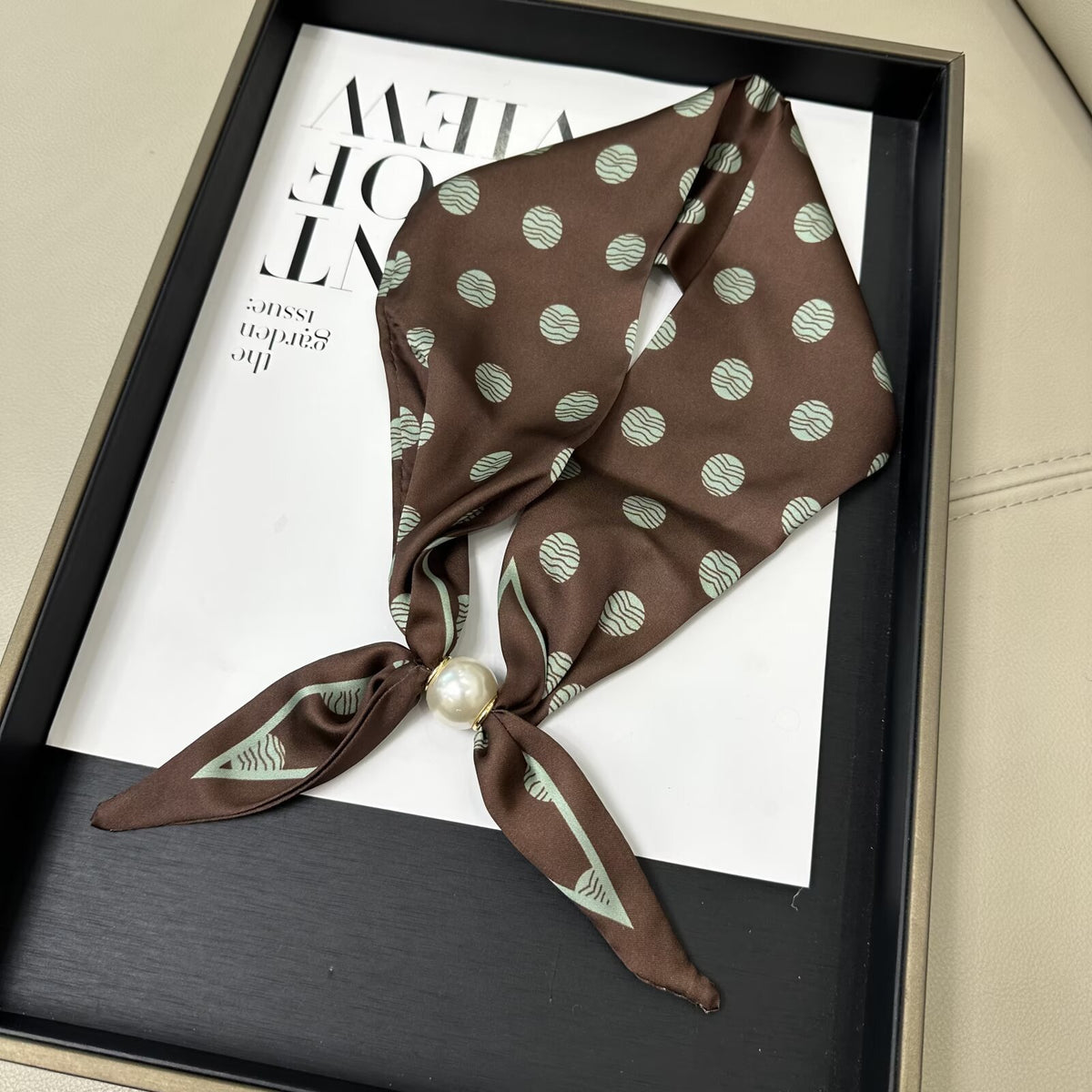 No-Tie Magnetic Pearl Clasp Soft Scarf