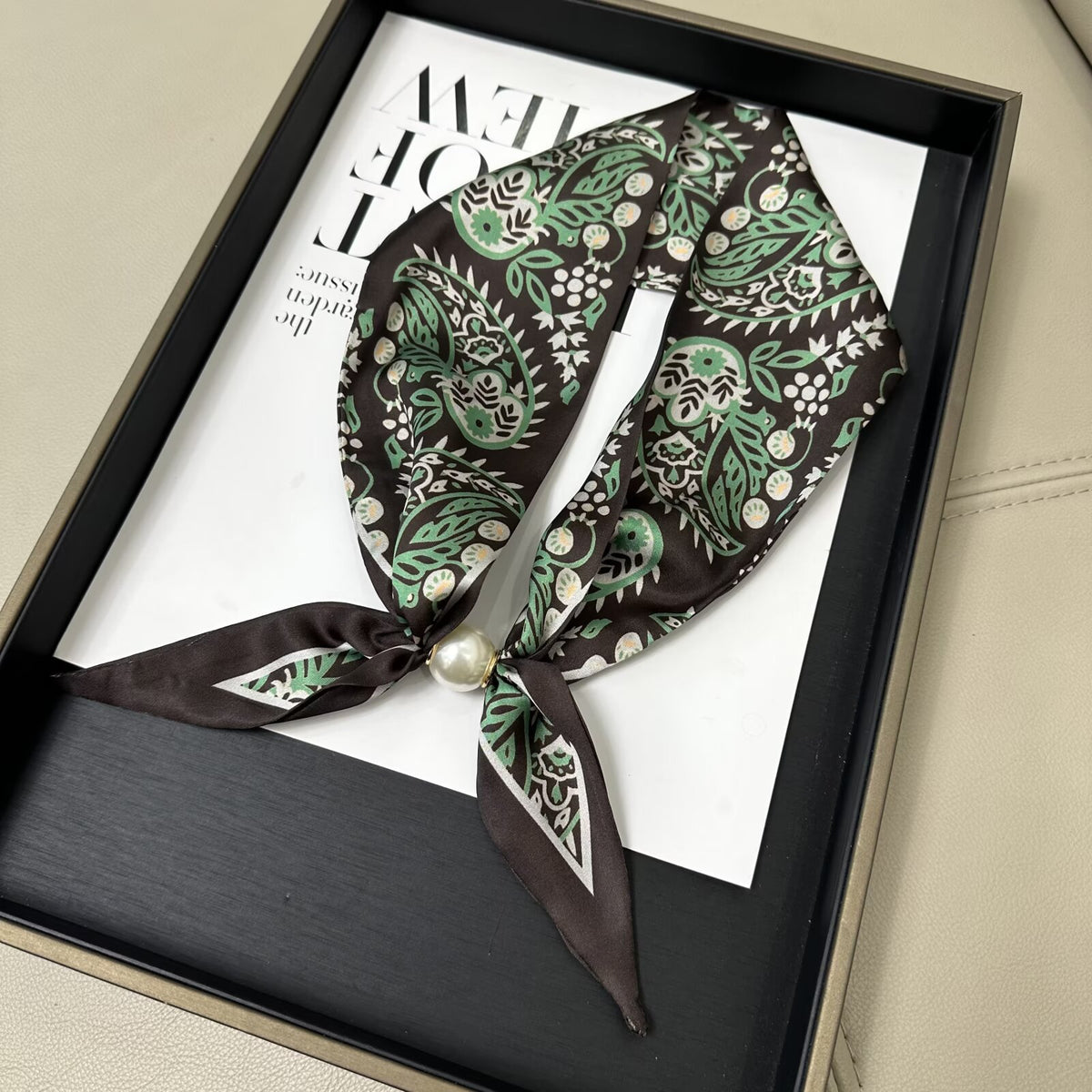 No-Tie Magnetic Pearl Clasp Soft Scarf
