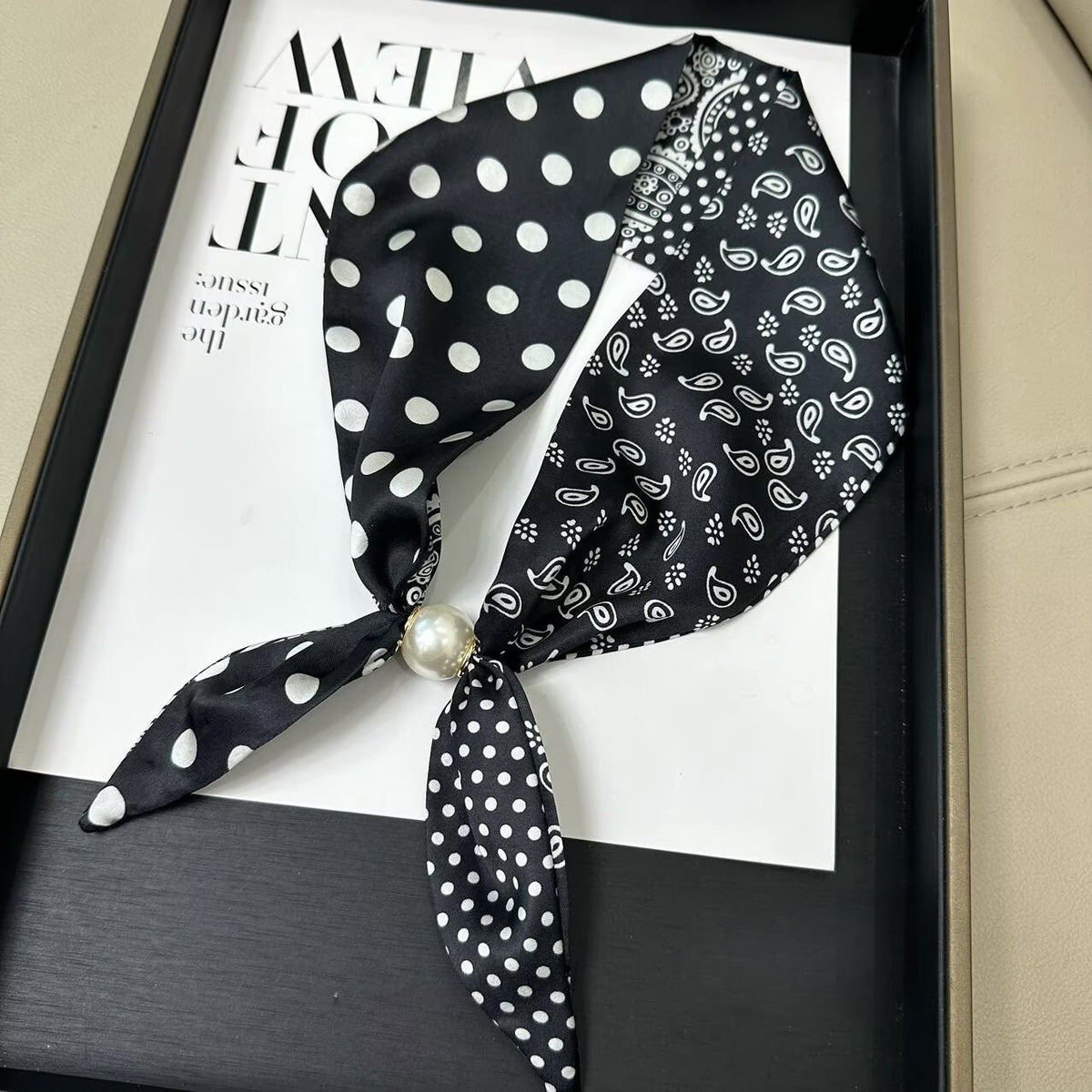 No-Tie Magnetic Pearl Clasp Soft Scarf