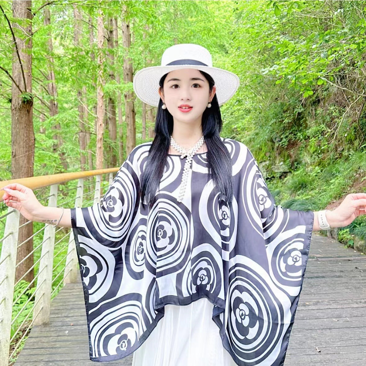 Women’s Satin Printed Shawl