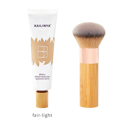 Blur tinted moisturizer SPF 30 with brush