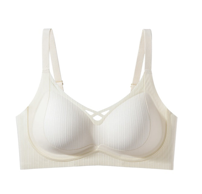 Seamless and comfortable cloud-like underwear for women