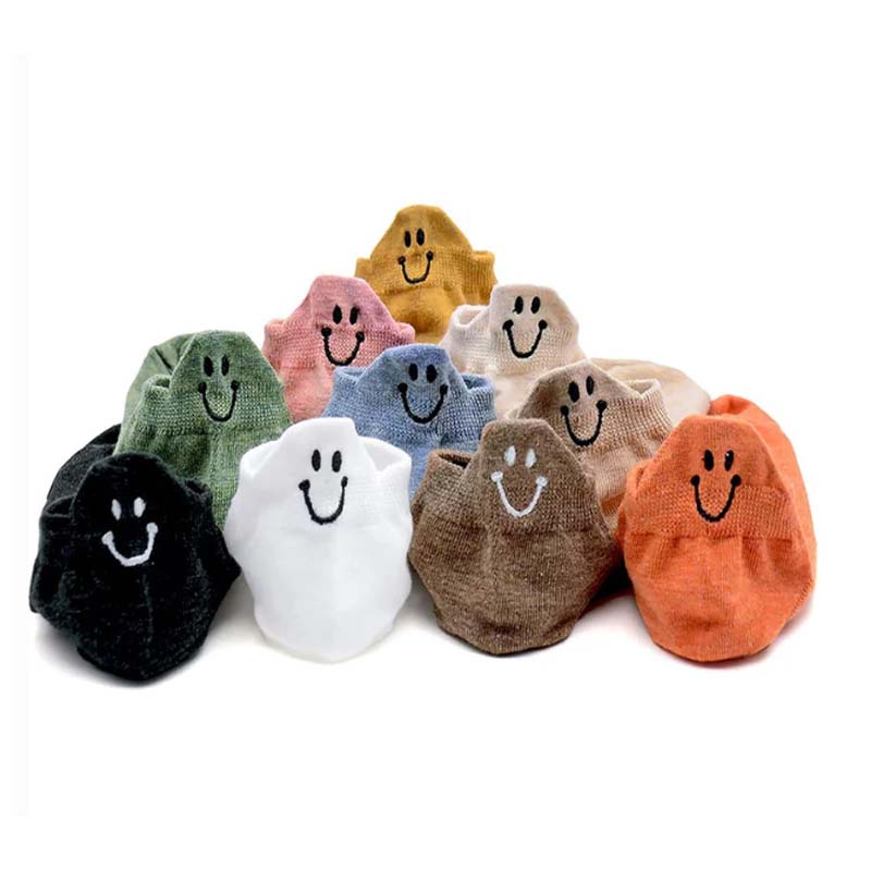 4 Seasons Cartoon Embroidered Smiling Face Socks